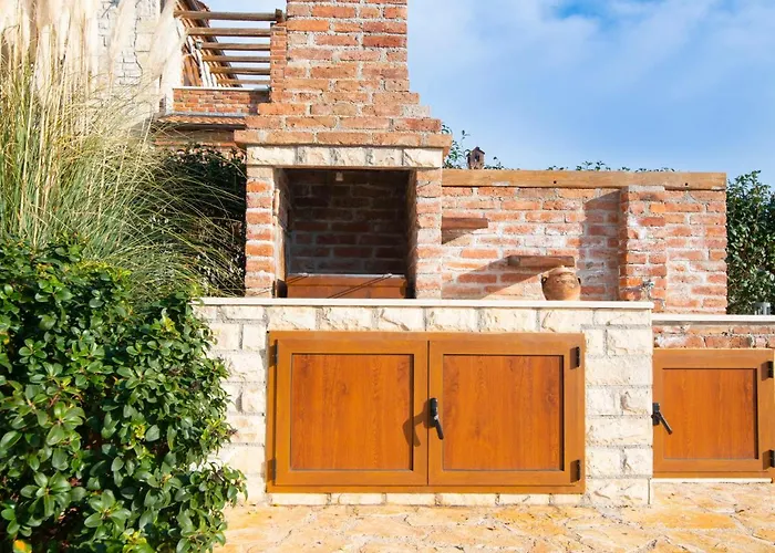 Bergmann By Interhome Svetvinčenat